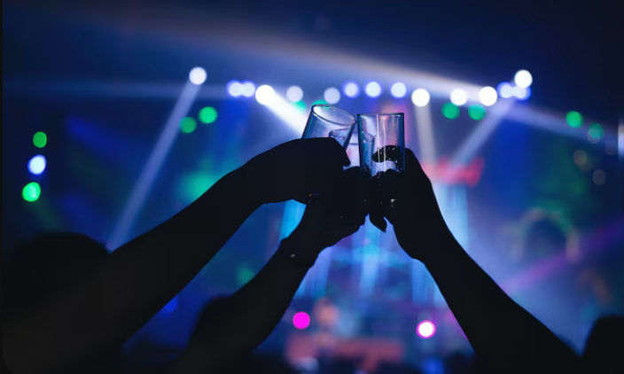 Friends cheers at one of the Beijing clubs on a weekend night